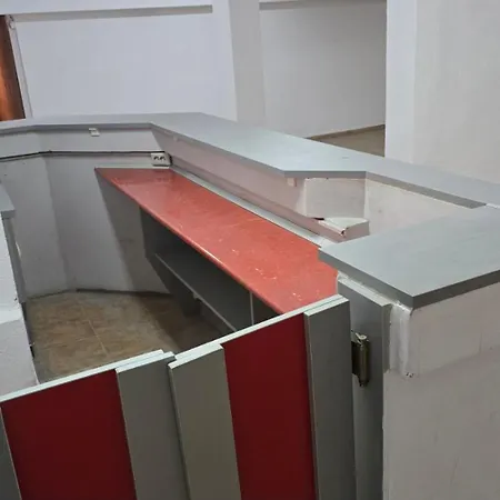 Empty Hall Space With Kitchen Bar & 2 Bathrooms - No Beds, No Bedrooms, No Hot Water, Not Suitable For Living Kazanlŭk
