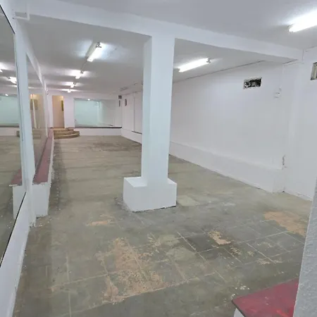 Κάμπινγκ Party Hall Large Open Space With Couch - No Beds, No Bedrooms, No Water, No Shower, No Wc, No Ac, Not A Sleeping Καζανλούκ