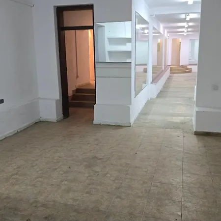 Empty Hall Space With Kitchen Bar & 2 Bathrooms - No Beds, No Bedrooms, No Hot Water, Not Suitable For Living Campeggio *