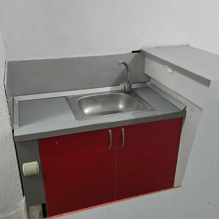 Empty Hall Space With Kitchen Bar & 2 Bathrooms - No Beds, No Bedrooms, No Hot Water, Not Suitable For Living Campeggio Kazanlŭk