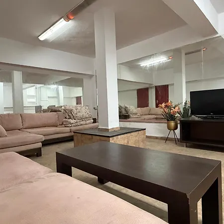 Къмпинг Party Hall Large Open Space With Couch - No Beds, No Bedrooms, No Water, No Shower, No Wc, No Ac, Not A Sleeping *