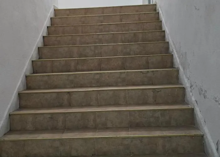 Empty Hall Space With Kitchen Bar & 2 Bathrooms - No Beds, No Bedrooms, No Hot Water, Not Suitable For Living Camping